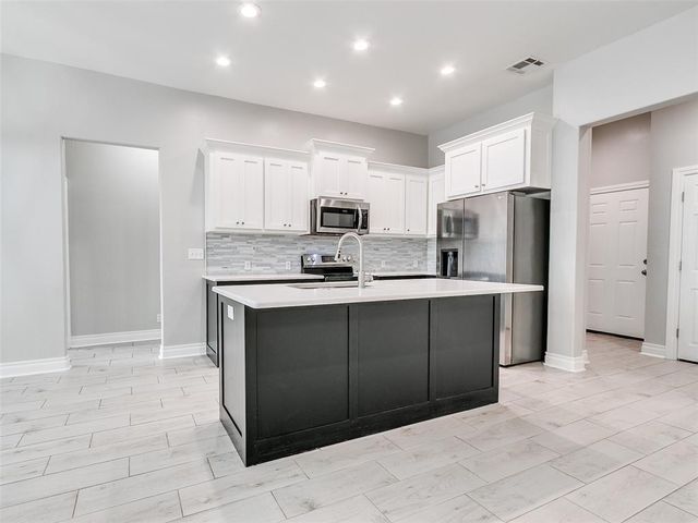 1395 County Street 2966, Blanchard, OK 73010