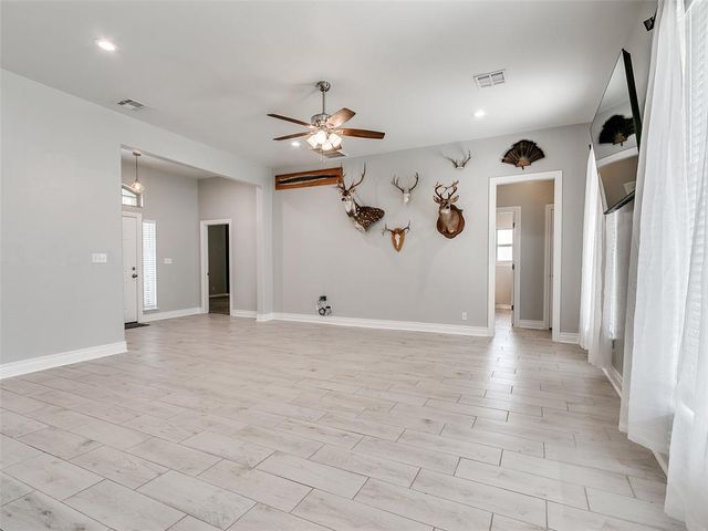 1395 County Street 2966, Blanchard, OK 73010