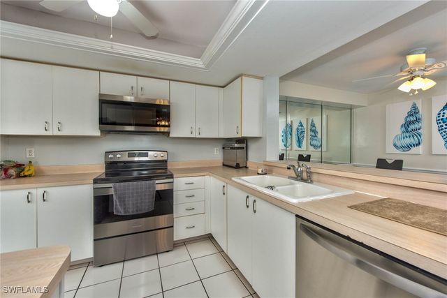 7360 Glenmoor LN 4208, Naples, FL 34104