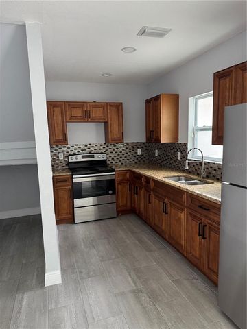 208-210-212 ELIZABETH AVENUE A,B, Clearwater, FL 33759