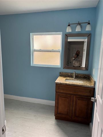 208-210-212 ELIZABETH AVENUE A,B, Clearwater, FL 33759