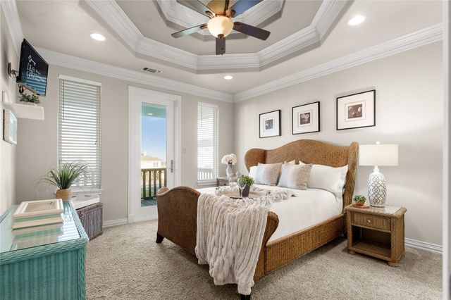110 Ocean View Drive, Crystal Beach, TX 77650