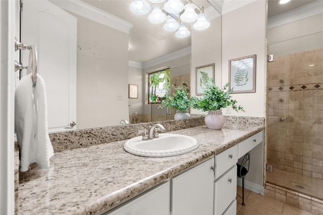 110 Ocean View Drive, Crystal Beach, TX 77650