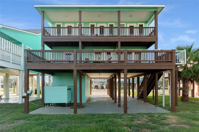 110 Ocean View Drive, Crystal Beach, TX 77650