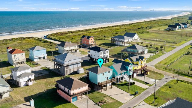 110 Ocean View Drive, Crystal Beach, TX 77650