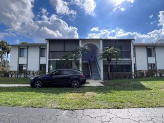1002 Green Pine Boulevard F2, West Palm Beach, FL 33409
