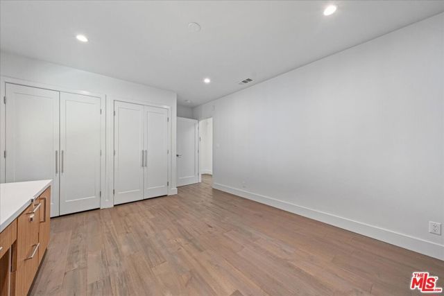 1455 S Castello Avenue, Los Angeles, CA 90035