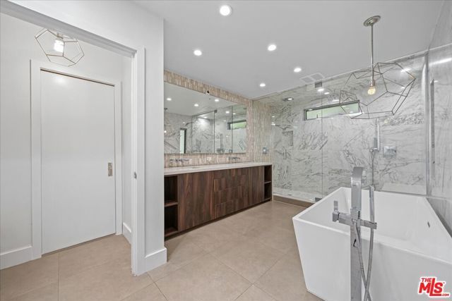 1455 S Castello Avenue, Los Angeles, CA 90035