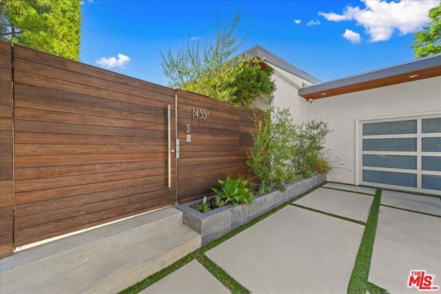 1455 S Castello Avenue, Los Angeles, CA 90035