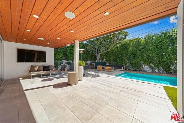 1455 S Castello Avenue, Los Angeles, CA 90035