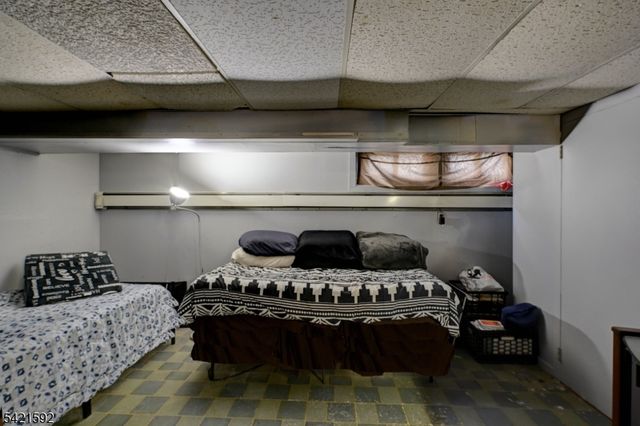 532 W Broadway, Haledon Boro, NJ 07508