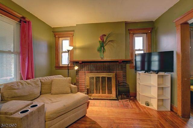 532 W Broadway, Haledon Boro, NJ 07508