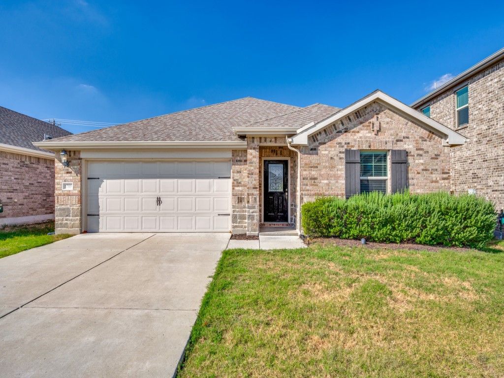 1705 Gold Mine Trail, Aubrey, TX 76227 — photo 2