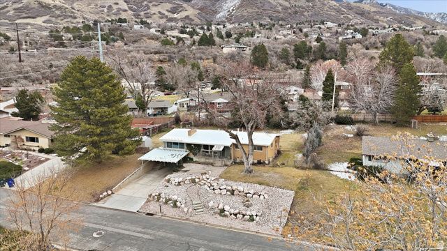 4102 EDGEHILL DR, Ogden, UT 84403