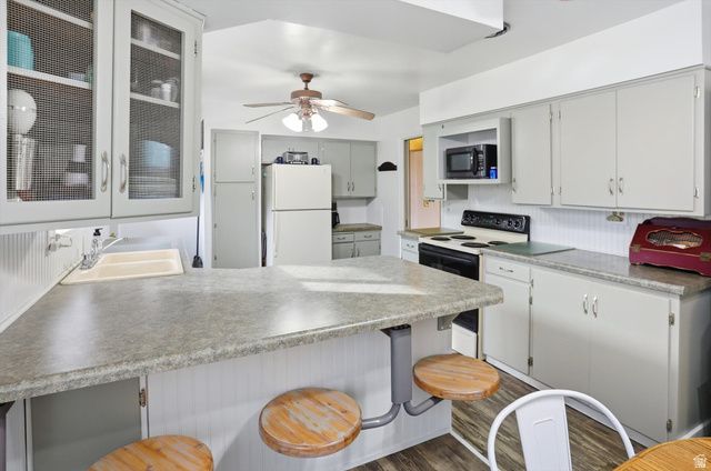 4102 EDGEHILL DR, Ogden, UT 84403