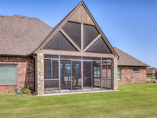 9520 N 64th East Avenue, Sperry, OK 74073