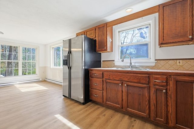 124 Old County Road, Holland, MA 01521