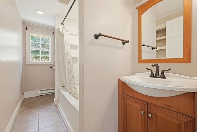 124 Old County Road, Holland, MA 01521