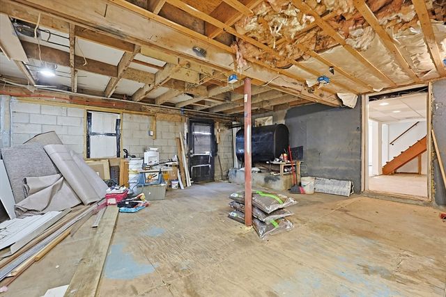 124 Old County Road, Holland, MA 01521