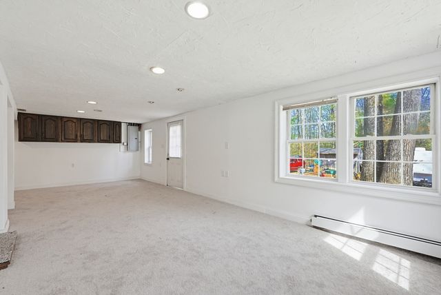 124 Old County Road, Holland, MA 01521