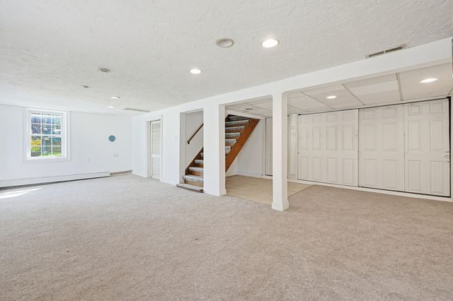 124 Old County Road, Holland, MA 01521