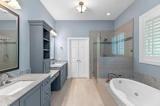 8998 Stone Oak Drive, Montgomery, TX 77316