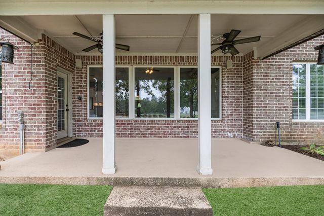 8998 Stone Oak Drive, Montgomery, TX 77316
