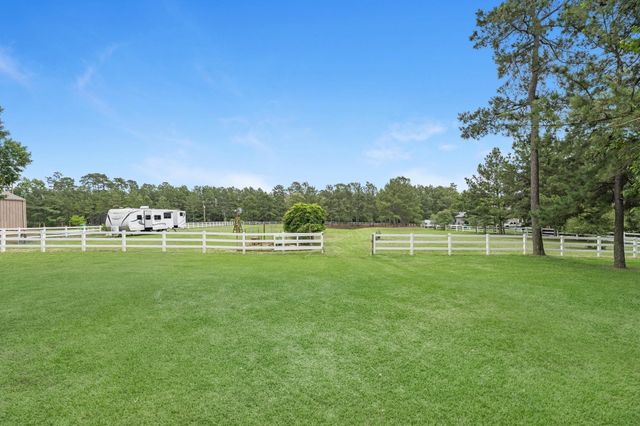 8998 Stone Oak Drive, Montgomery, TX 77316