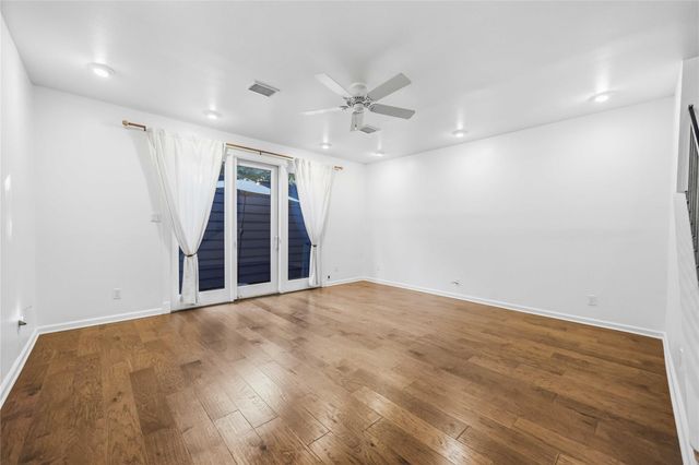 2100 Commonwealth Street C, Houston, TX 77006