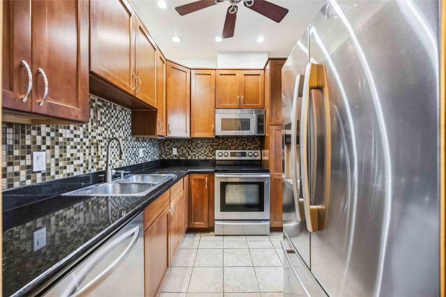 2100 Commonwealth Street C, Houston, TX 77006