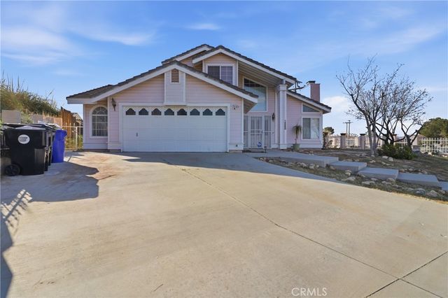 14260 Meadow Grove, Victorville, CA 92395