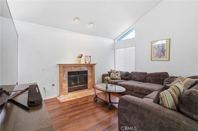 14260 Meadow Grove, Victorville, CA 92395