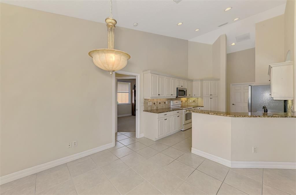 Image 23 of property listing at 104 LA PALMA COURT, Venice, FL 34292