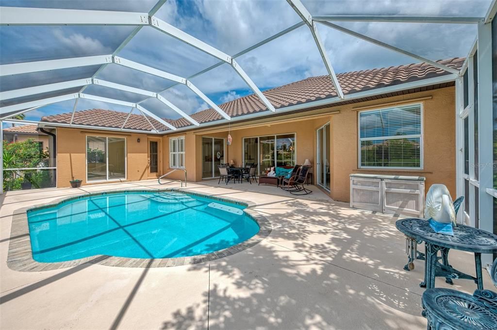 Image 42 of property listing at 104 LA PALMA COURT, Venice, FL 34292
