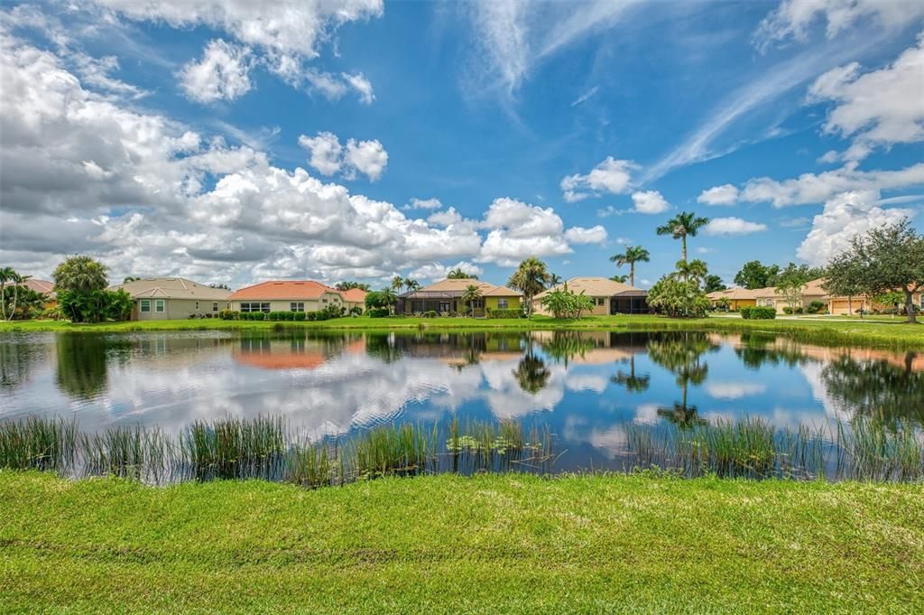 Image 47 of property listing at 104 LA PALMA COURT, Venice, FL 34292