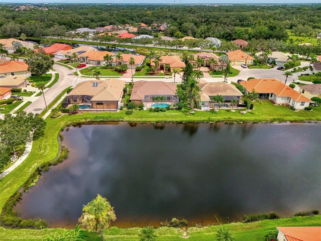 Image 49 of property listing at 104 LA PALMA COURT, Venice, FL 34292