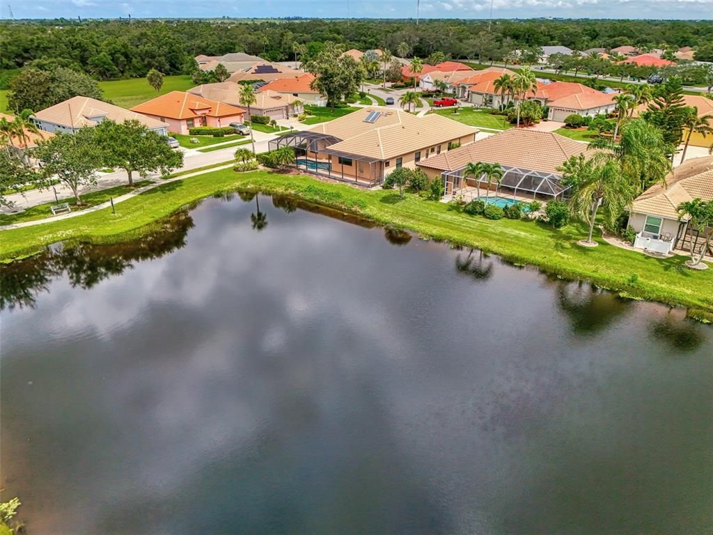 Image 51 of property listing at 104 LA PALMA COURT, Venice, FL 34292