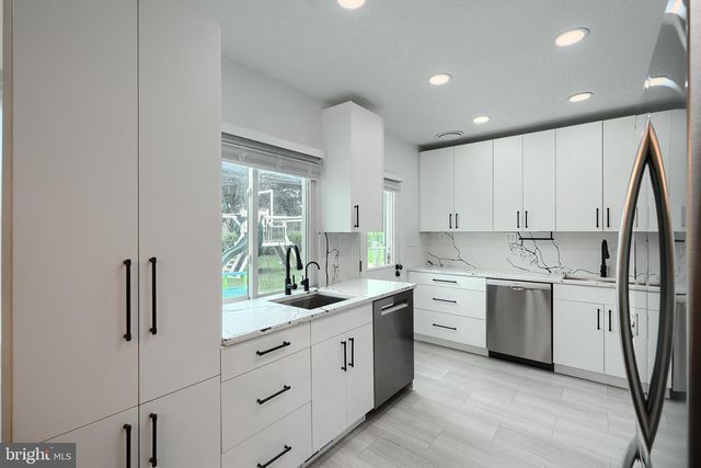 6807 CHIPPEWA DR, Baltimore, MD 21209