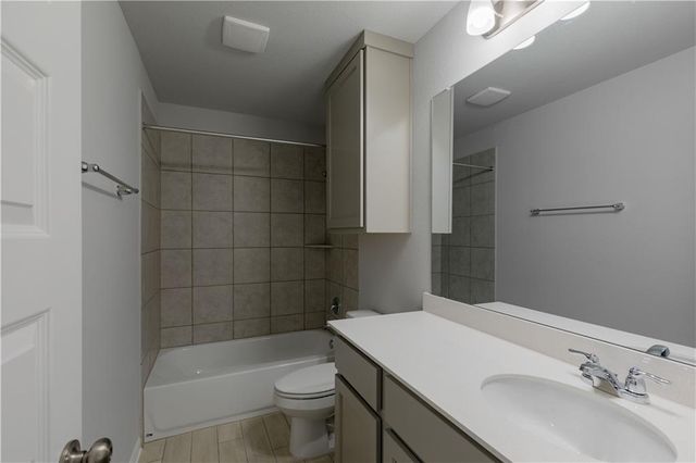 2020 Pecan Island DR, Leander, TX 78641