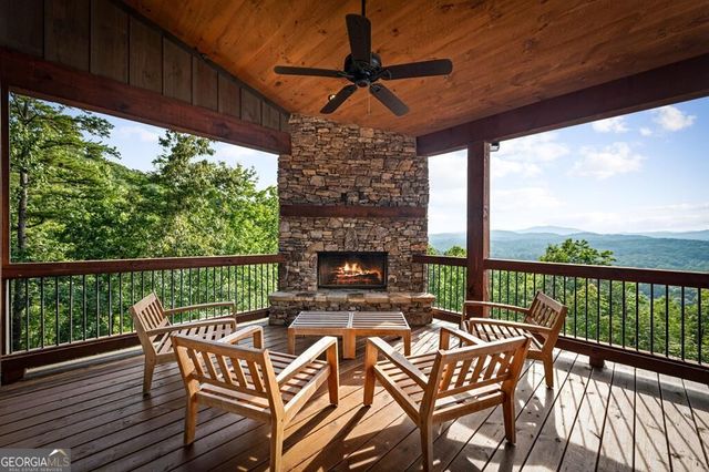 330 Serenity Ridge Lane, Mineral Bluff, GA 30559