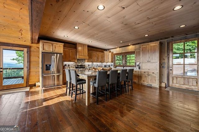 330 Serenity Ridge Lane, Mineral Bluff, GA 30559