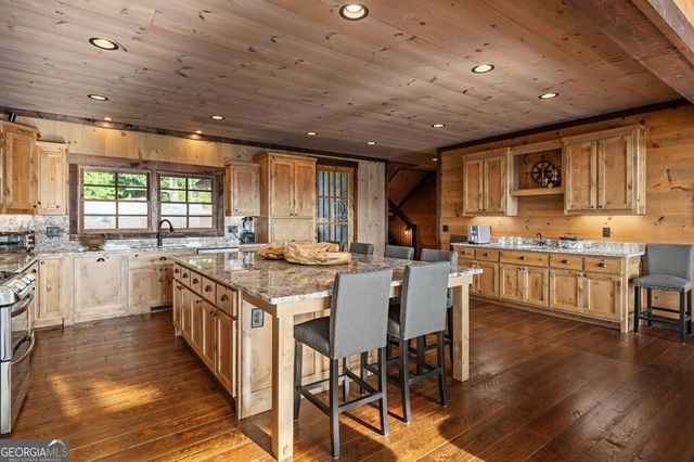 330 Serenity Ridge Lane, Mineral Bluff, GA 30559