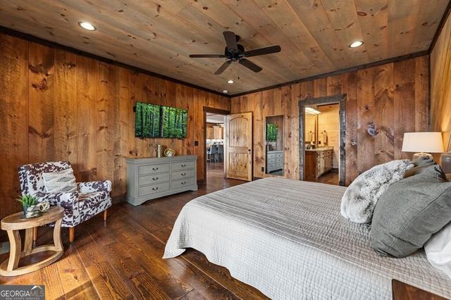 330 Serenity Ridge Lane, Mineral Bluff, GA 30559