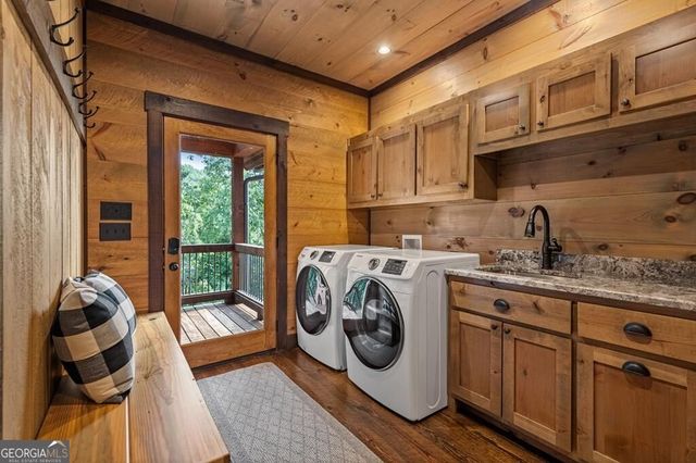330 Serenity Ridge Lane, Mineral Bluff, GA 30559