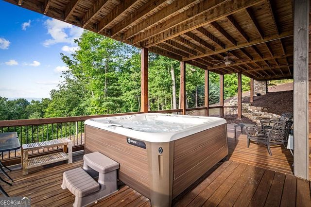 330 Serenity Ridge Lane, Mineral Bluff, GA 30559