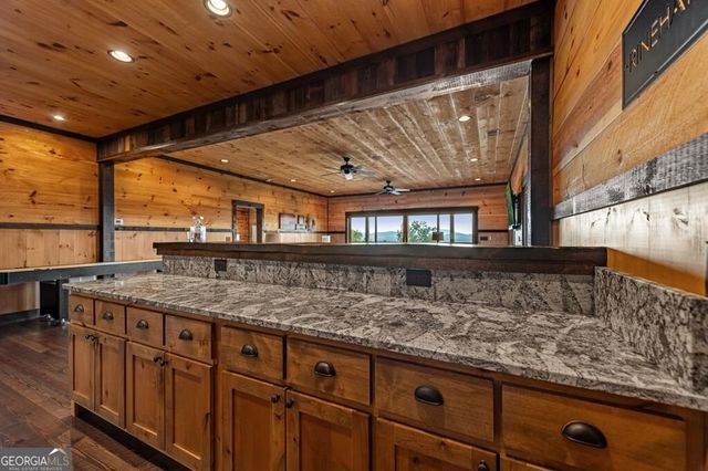 330 Serenity Ridge Lane, Mineral Bluff, GA 30559