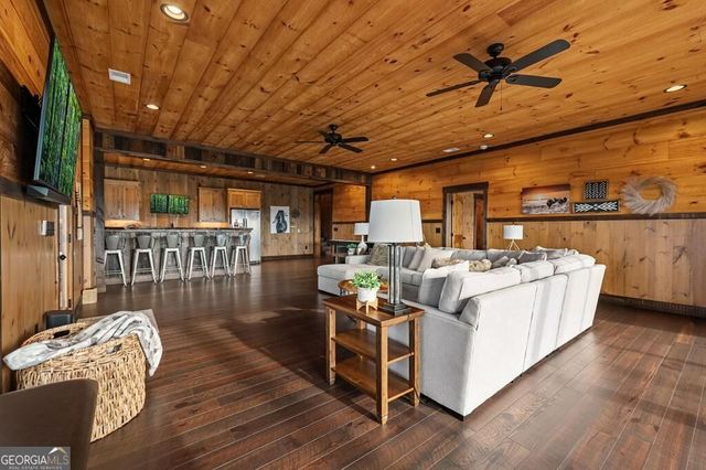 330 Serenity Ridge Lane, Mineral Bluff, GA 30559