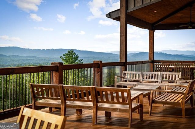 330 Serenity Ridge Lane, Mineral Bluff, GA 30559