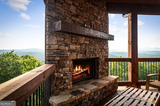 330 Serenity Ridge Lane, Mineral Bluff, GA 30559