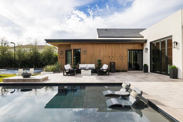 5715 E MONTEROSA Street, Phoenix, AZ 85018